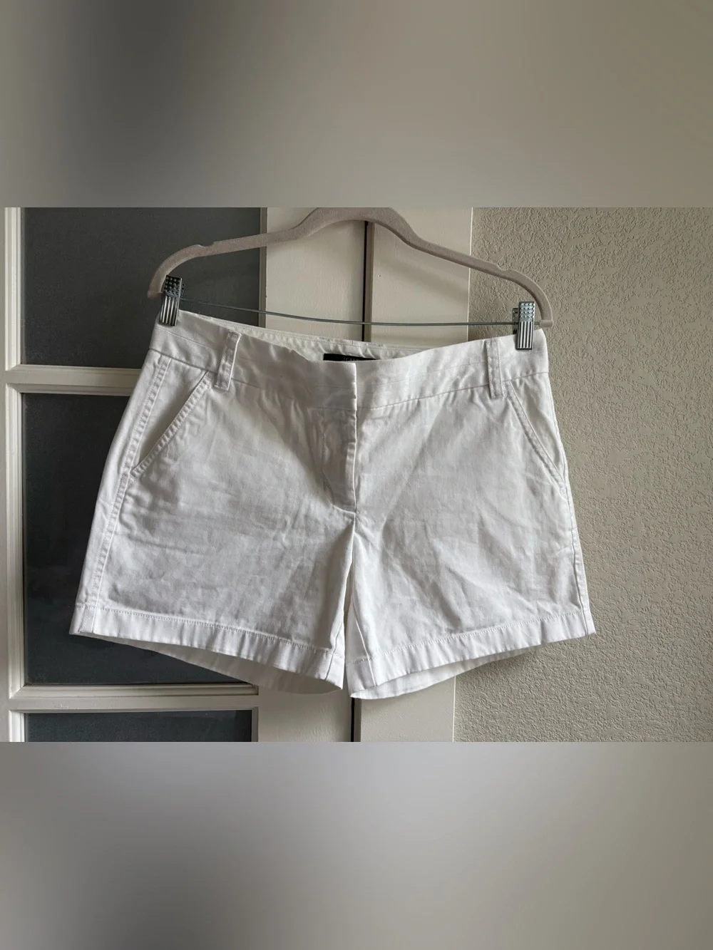 J. Crew - Women’s 100% Cotton Classic Chino 4.5 Inseam Shorts - Size 6 - White